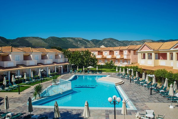 Zefyros Eco Resort - Agios Kirikos