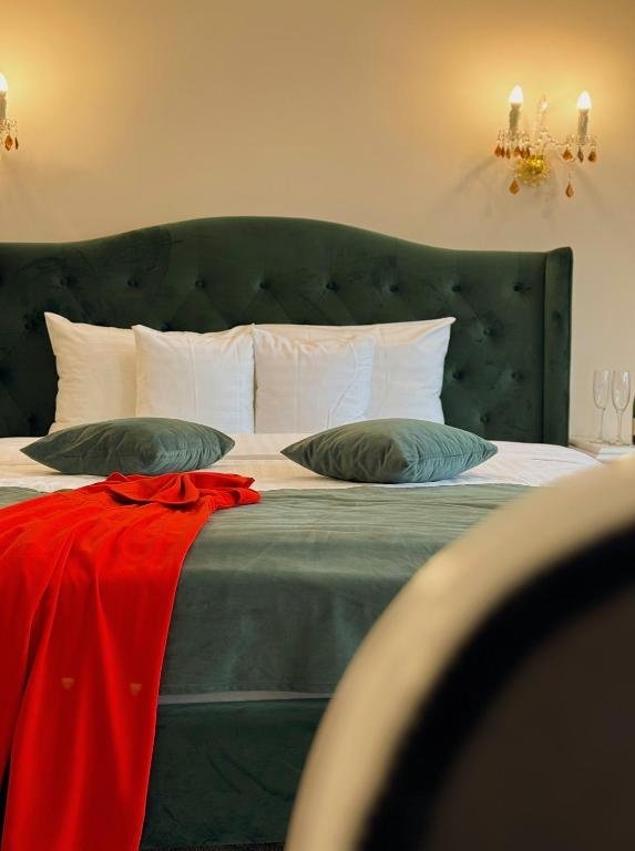 4Cardinal s Hotel Boutique