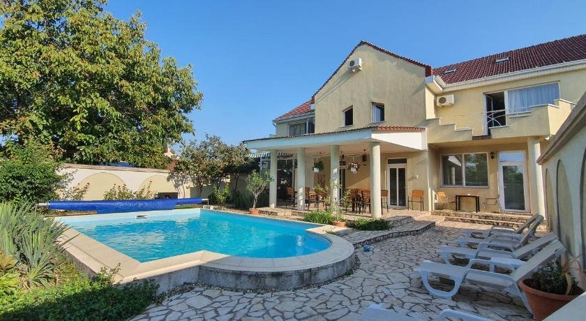 Pension Xo Residence