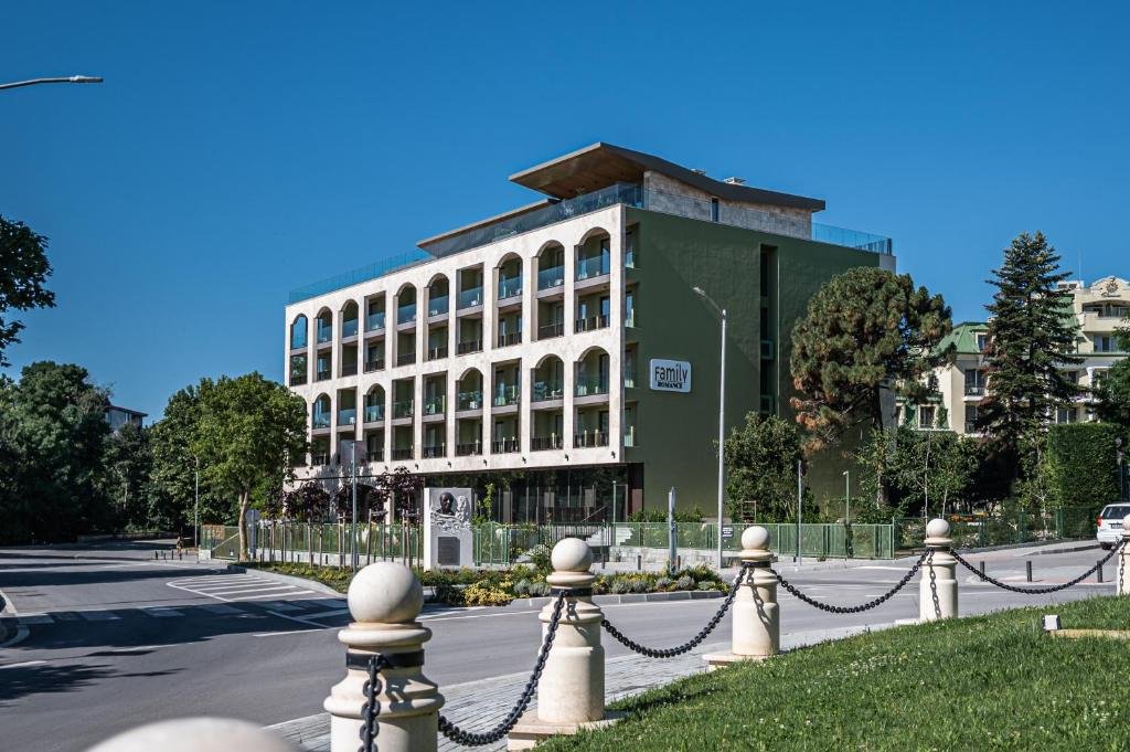 Romance Family Suites