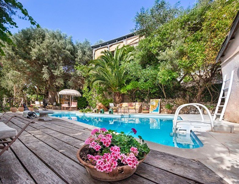 Pavezzo Country Retreat