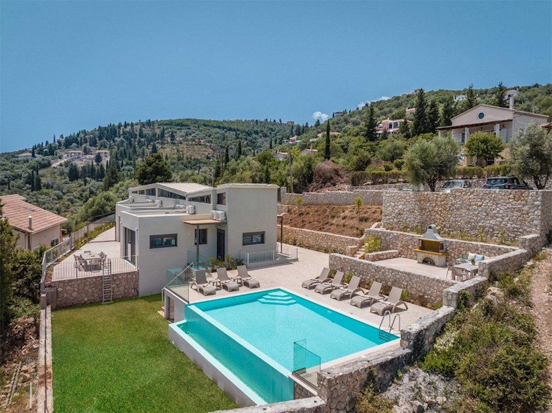 Teachers Rock Luxury Residence