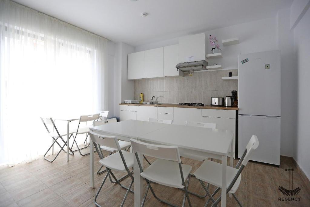 Regency Villa