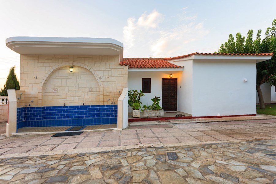 Alykes Park Bungalows Apartments