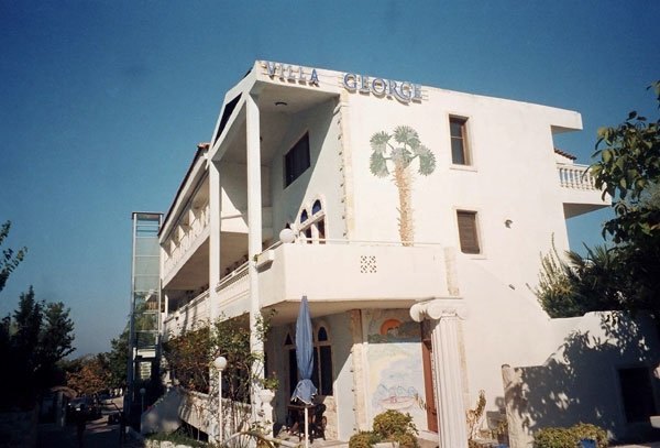 VILLA GEORGE 