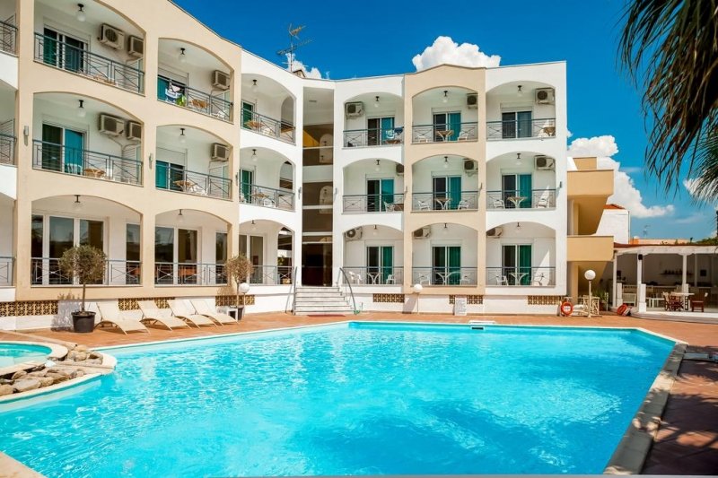 STAVROS BEACH  - Stavros