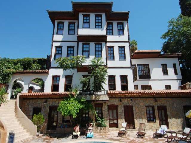 ARGOS HOTEL