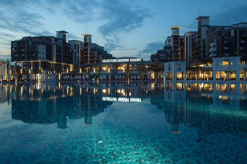 SELECTUM LUXURY RESORT